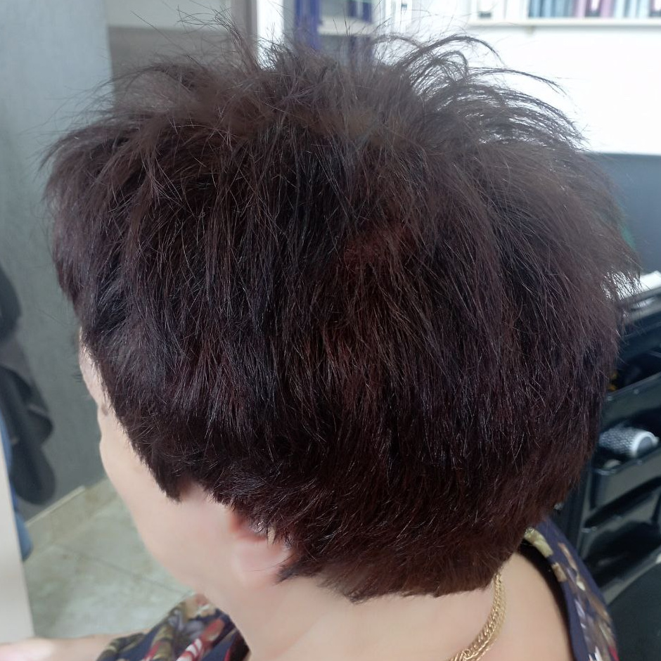 Однотонное окрашивание на короткий волос и до плеча