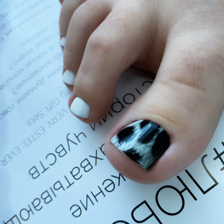 ПЕДИКЮР 
полная обработка стопы и пальчиков + покрытие