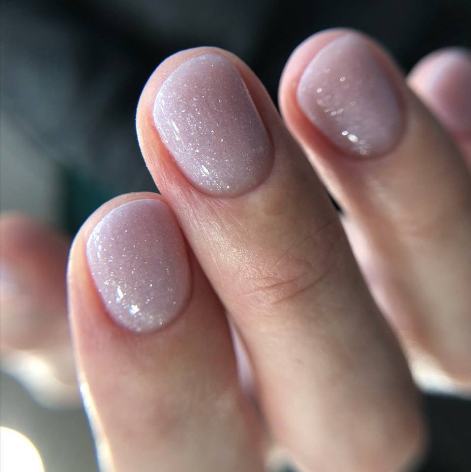 Маникюр нюд