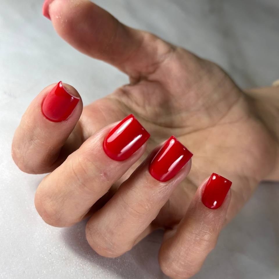 Наращивание ногтей гелем до №2, мастер