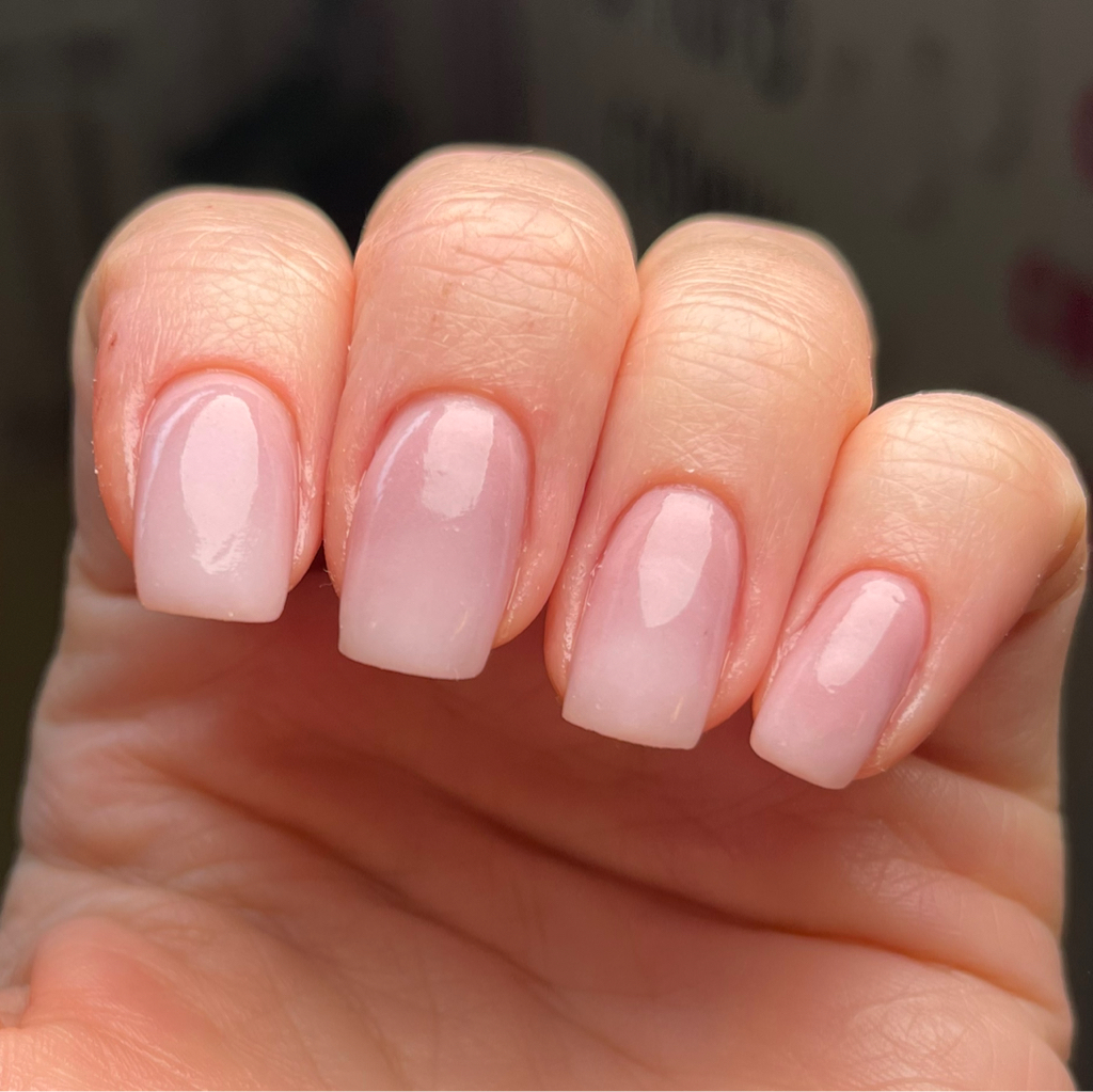 1.1 Титановые ногти градиент или белый френч (безопасное покрытие) для тех у кого аллергия или не держится покрытие