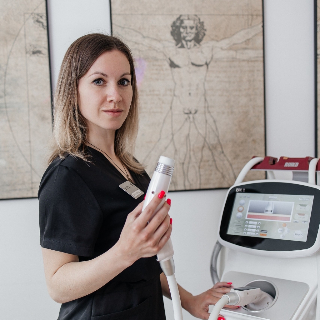 Первичная консультация специалиста по аппаратному массажу