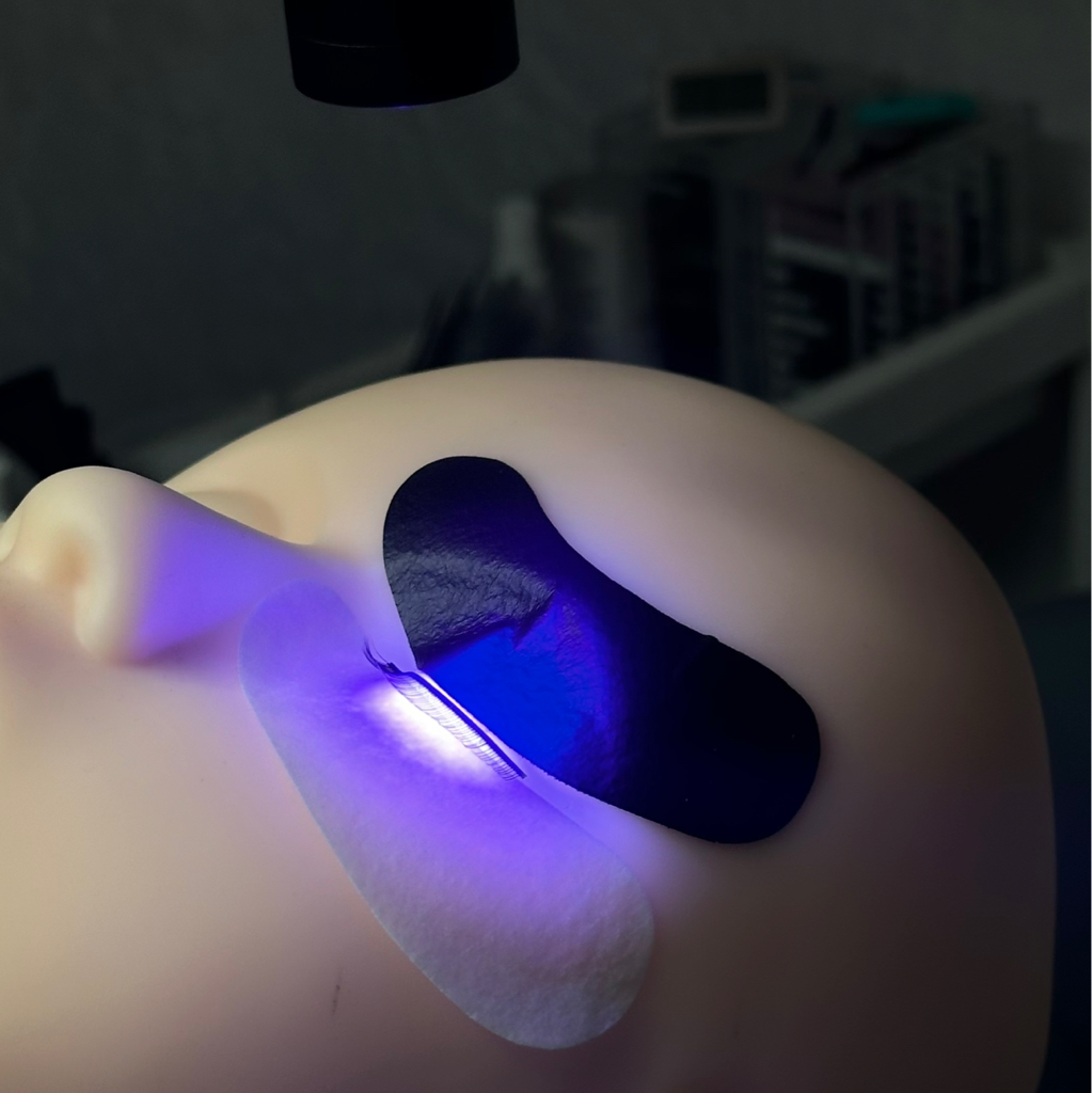 LED-наращивание ресниц (2д, 3д)