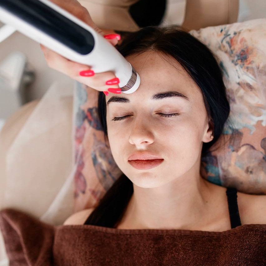 Resolady «Лицо полностью» (RF-лифтинг+уз-кавитация+вакуум)