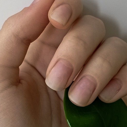 Маникюр без покрытия