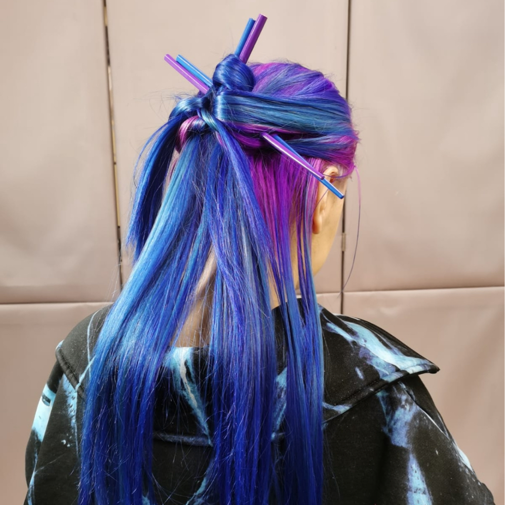 Яркое/блочное окрашивание (Дополнительно оплачиваются расходные материалы)