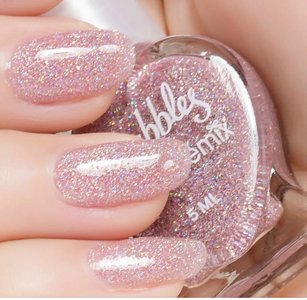 Маникюр, покрытие лаком Топ-мастер