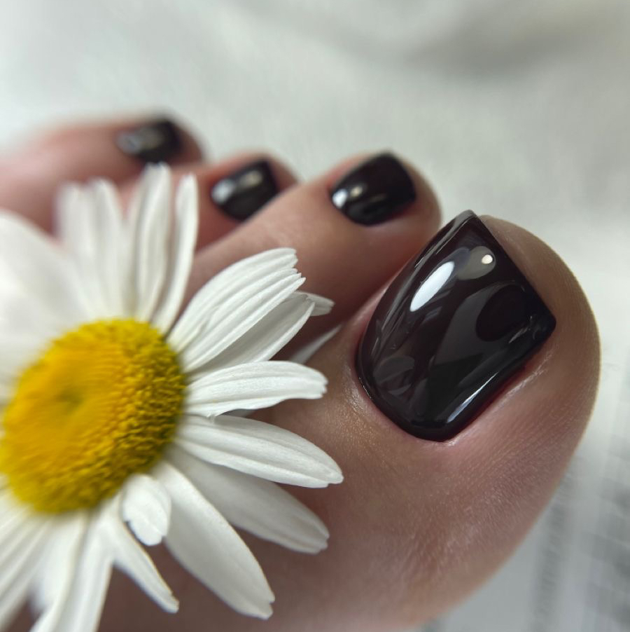 Медицинский педикюр с покрытием гель-лак