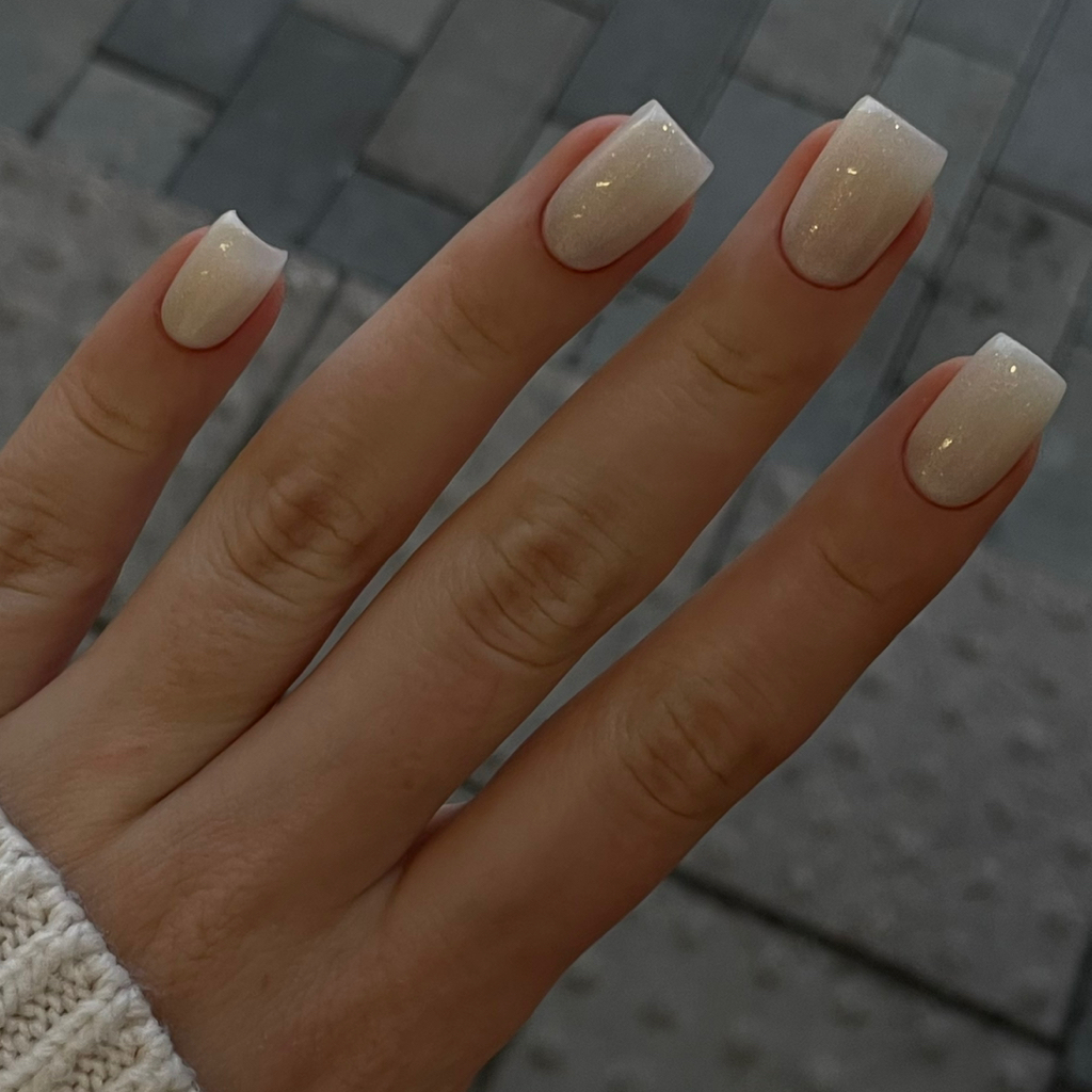 Маникюр с покрытием гель-лак