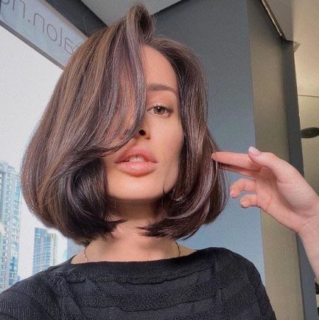 Женская стрижка (средние)