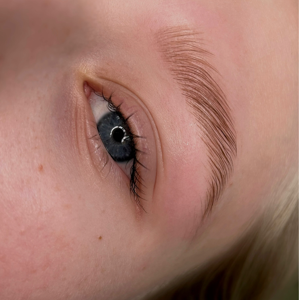 Ламинирование бровей + ламинирование ресниц