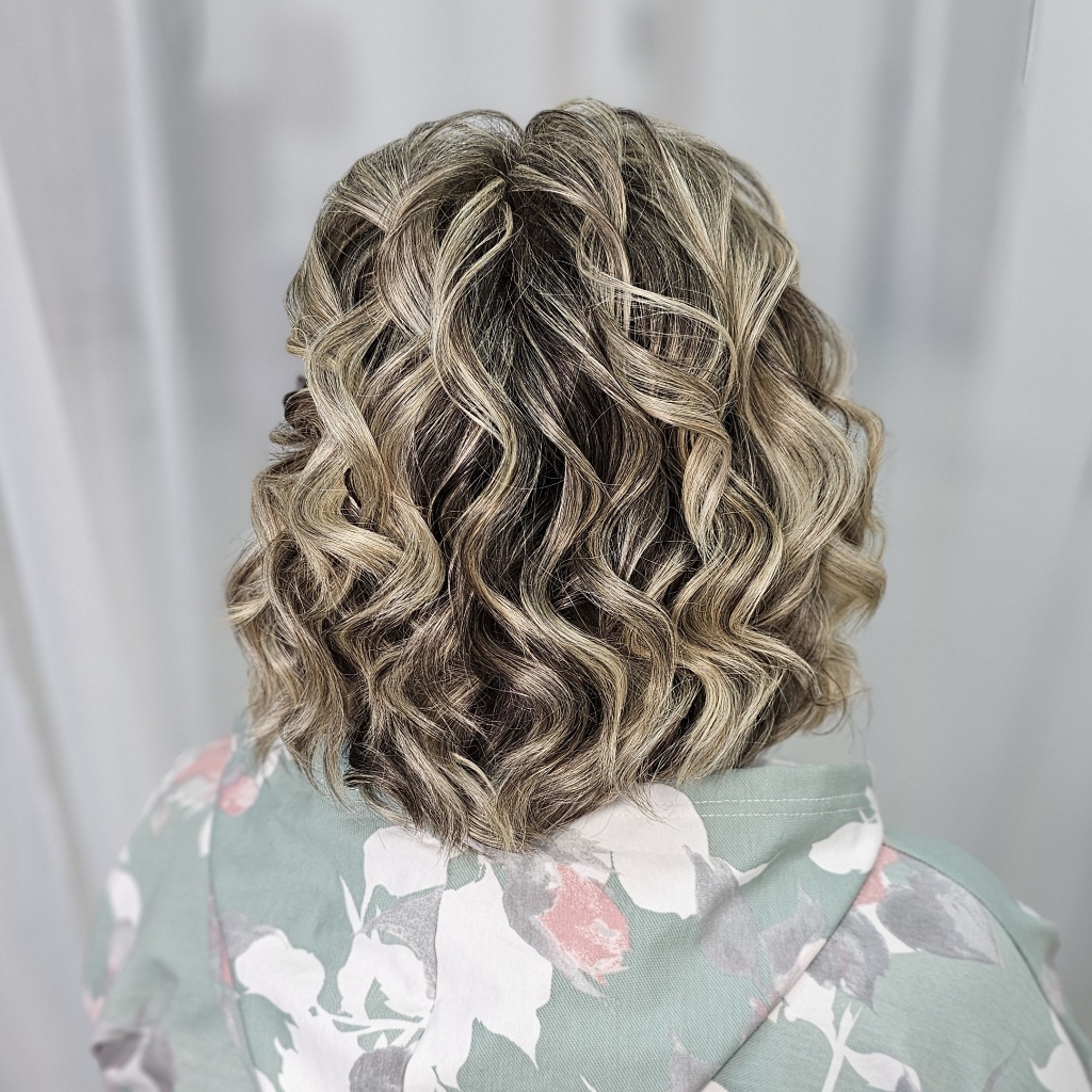 Укладка - Локоны на среднюю длину