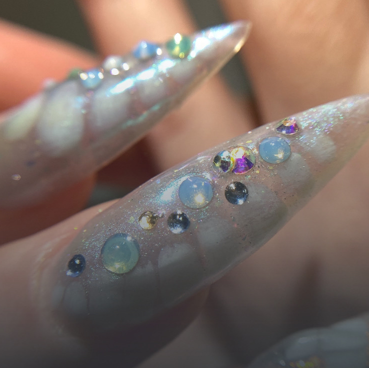 наращивание ногтей (экстрим)