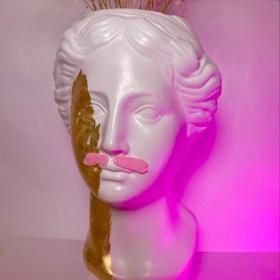 Депиляция зоны над губой