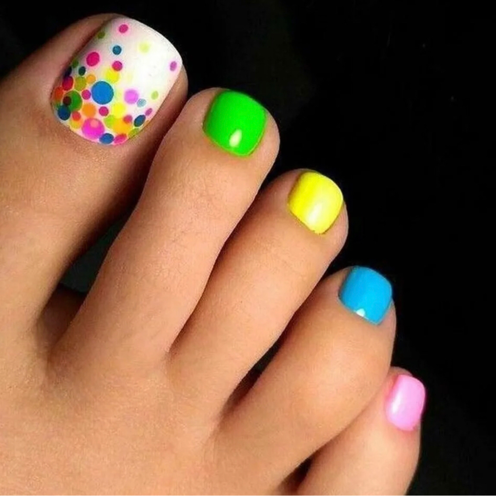 Педикюр с покрытием гель-лак