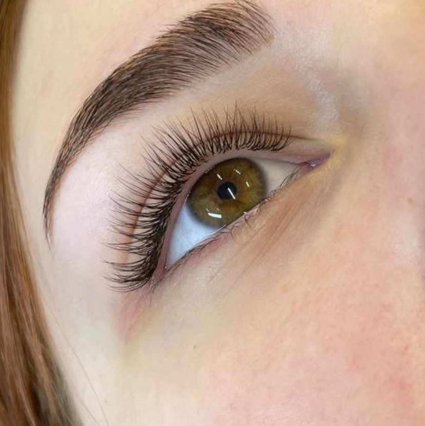 Наращивание ресниц классика