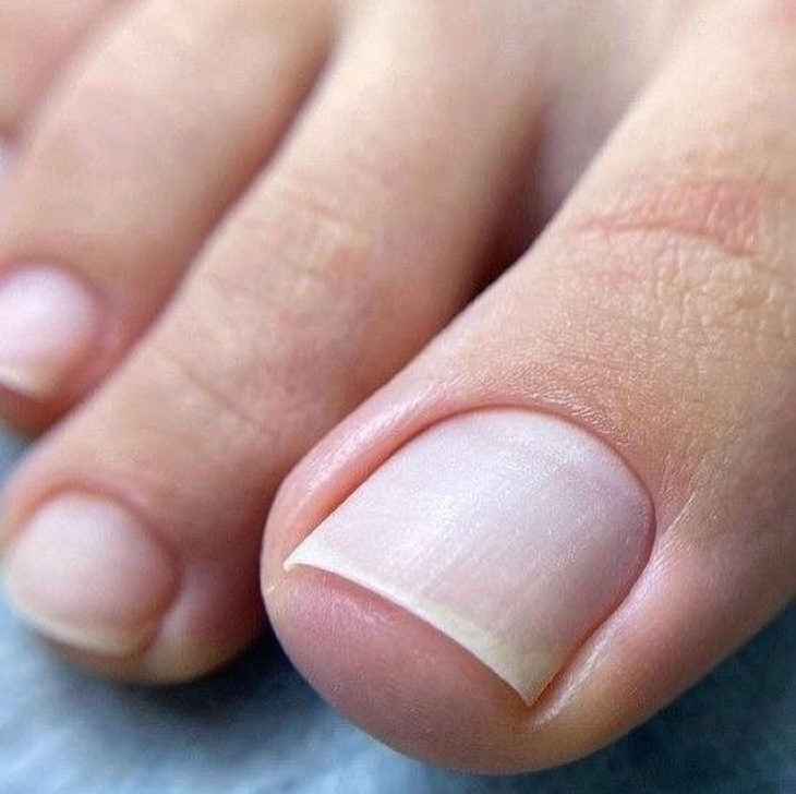 Педикюр: обработка стопы. Категория "Мастер" (снятие чужой работы +350р.)