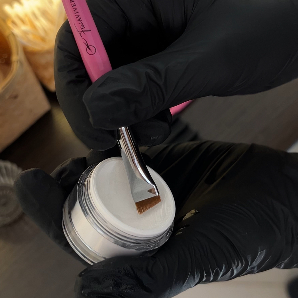 Аллерготест на краску, хну и укладку бровей