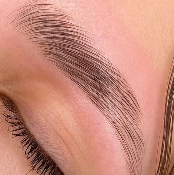 Ламинирование бровей с коррекцией