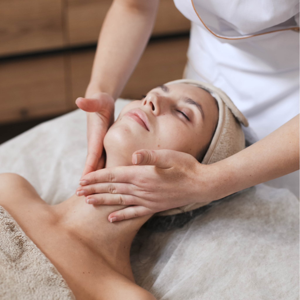 Авторский массаж лица