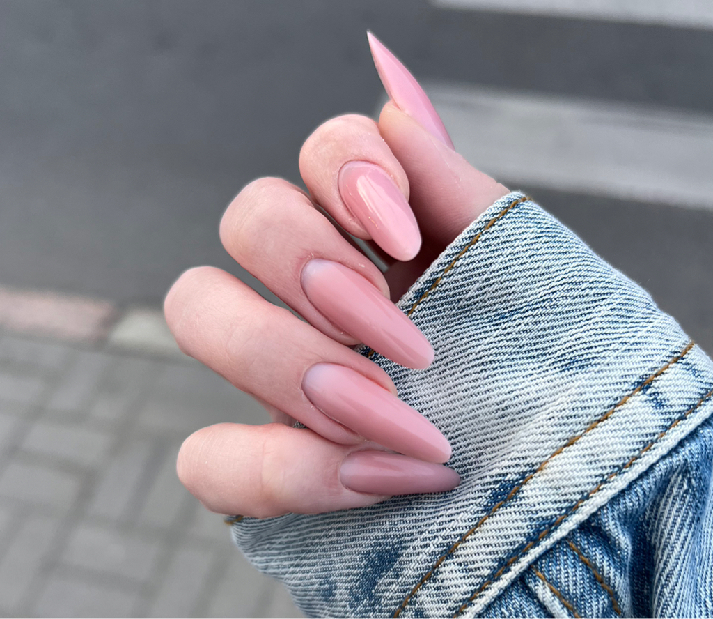 Маникюр + укрепление гелем  (длинные ногти)