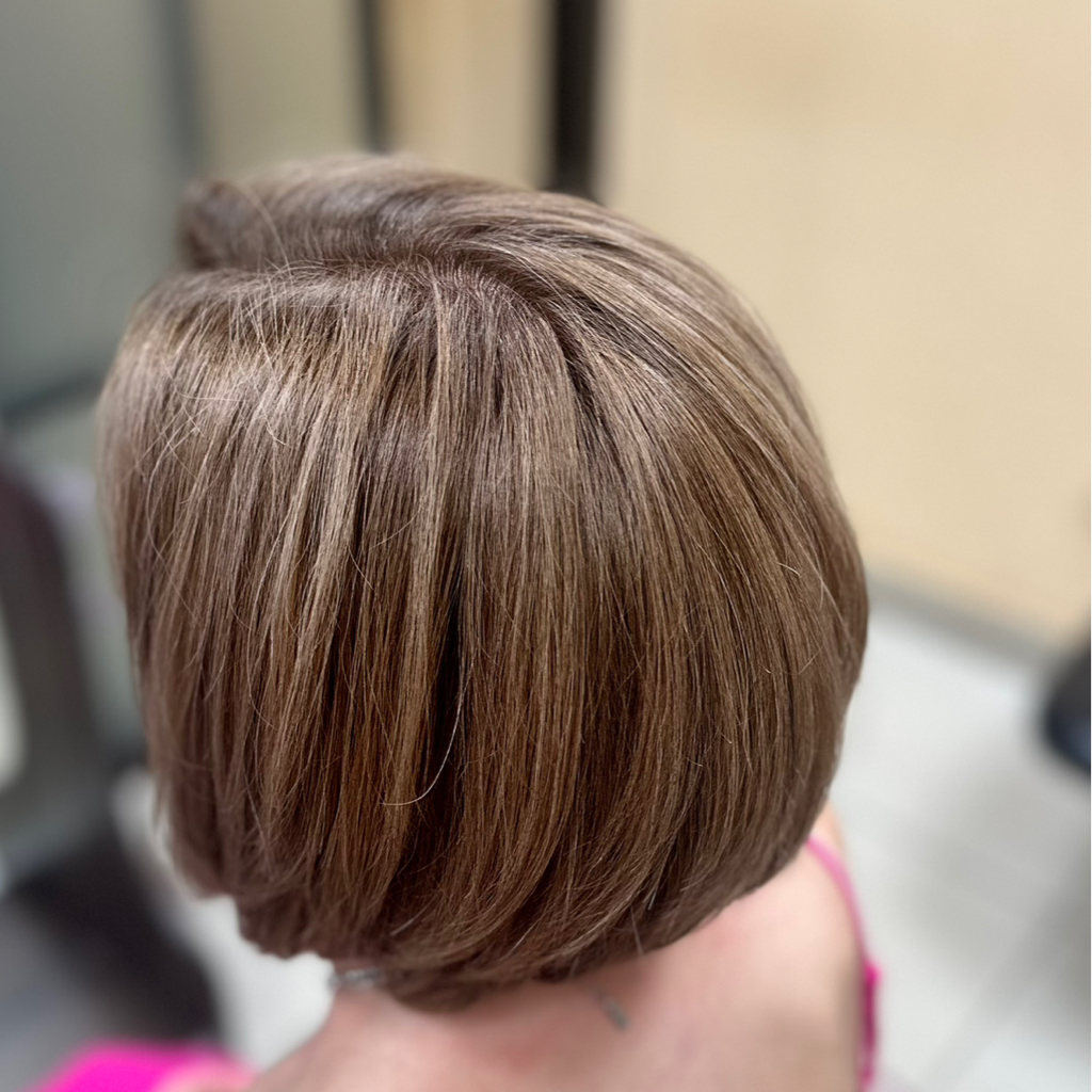 Окрашивание волос на короткую длину в один тон