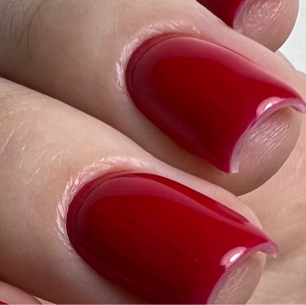 Маникюр + покрытие luxio + укрепление