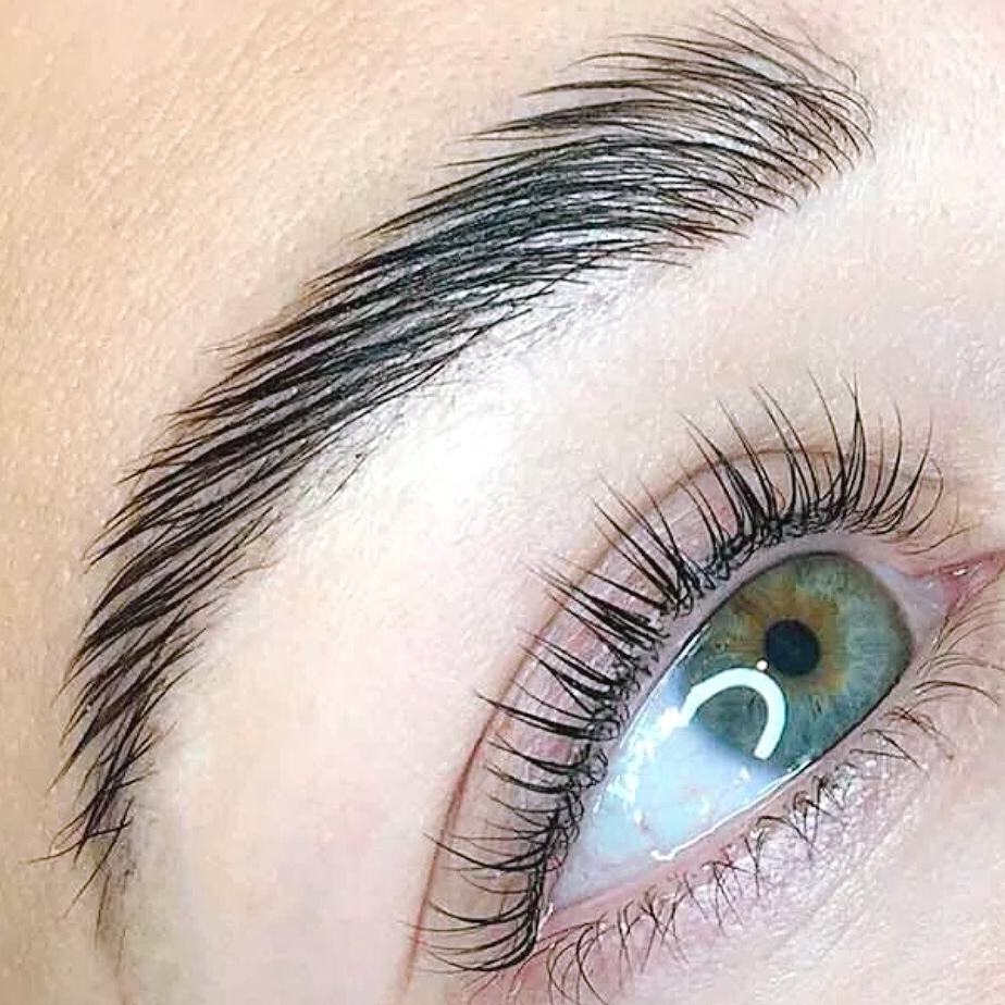 Ламинирование бровей