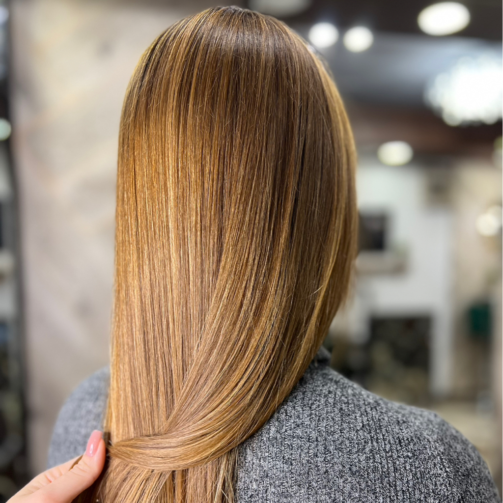 Кератиновое выпрямление волос