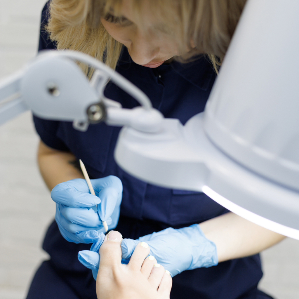 Комплекс 2: ПЕДИКЮР БЕЗ ПОКРЫТИЯ обработка стоп + обработка пальцев без покрытия - с 01.03-3000