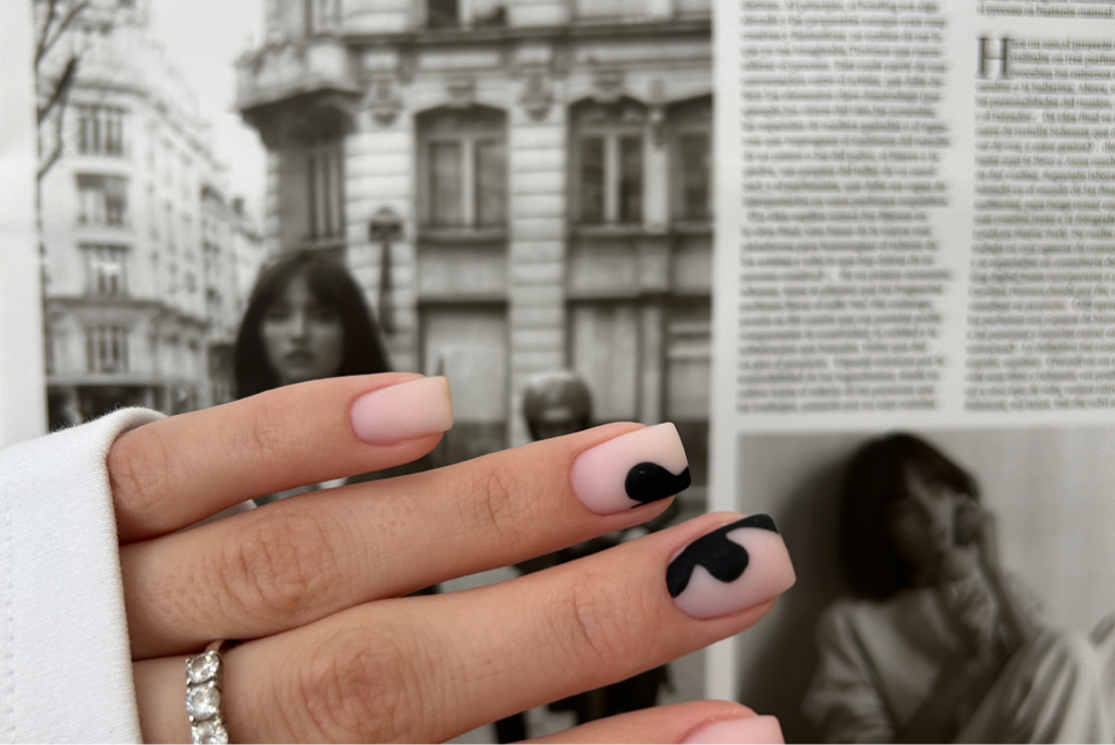 Маникюр с покрытием гель-лак