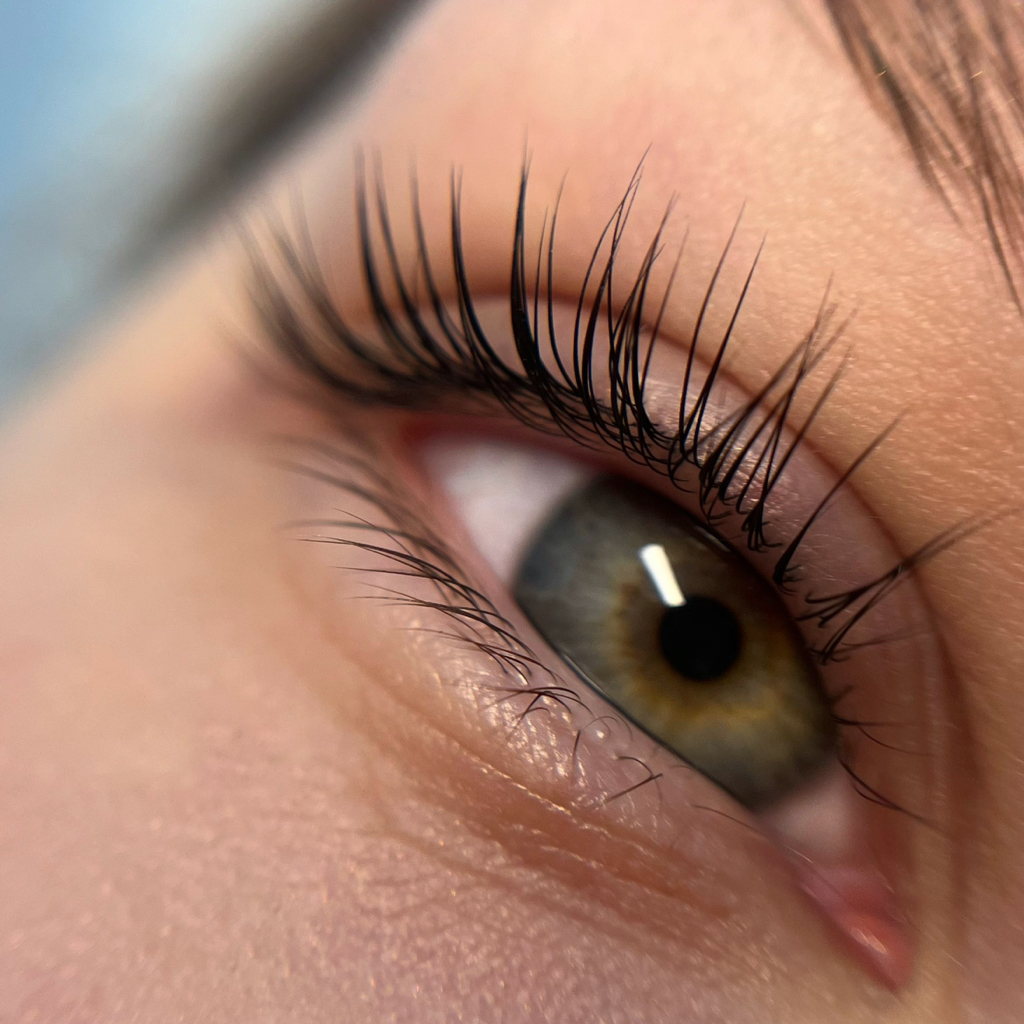 Ламинирование ресниц