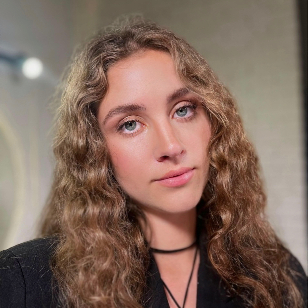 Коррекция формы бровей