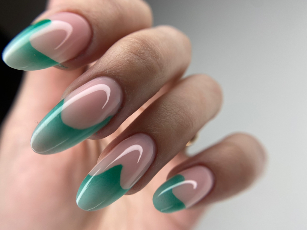 Аэрография на всех ногтях