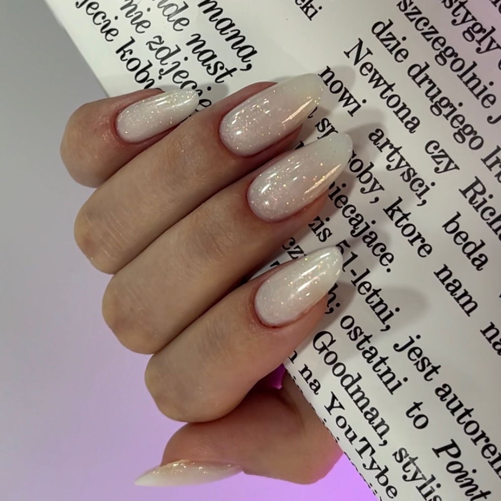 Наращивание
мастер Виктория