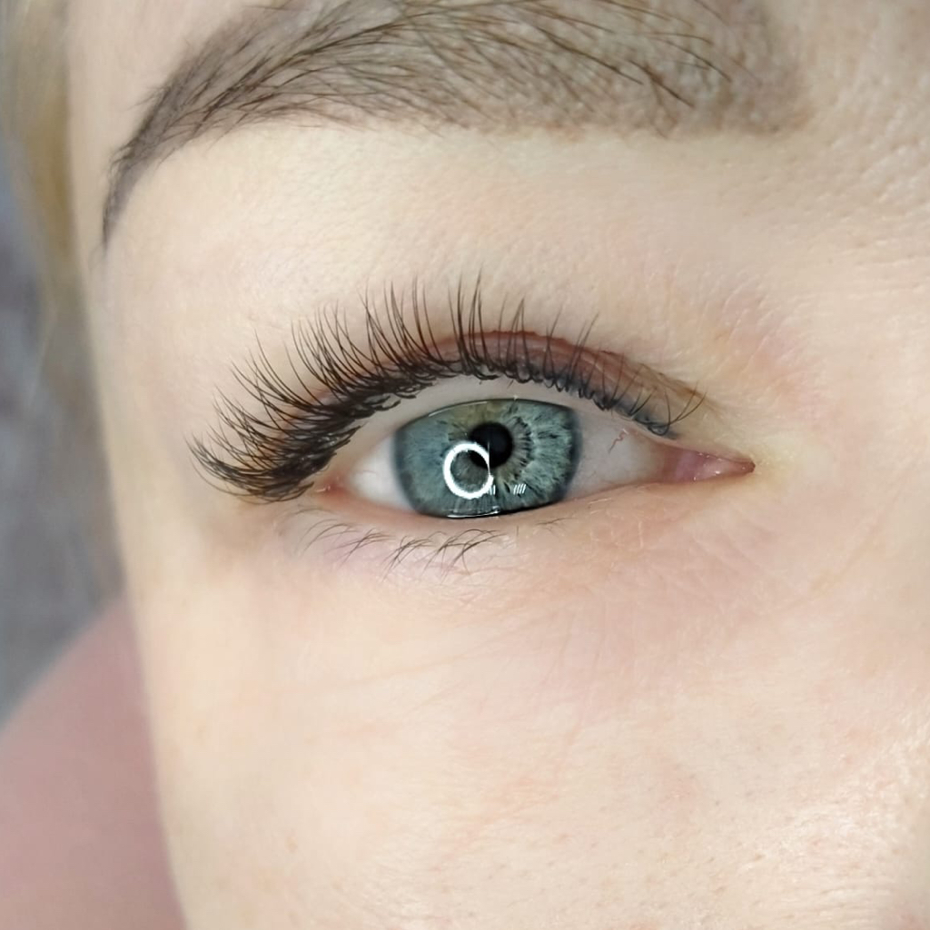 Классическое наращивание ресниц