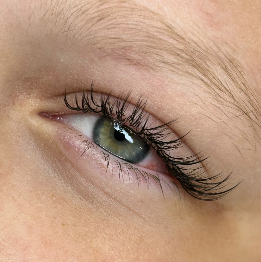 Наращивание ресниц 1,5D