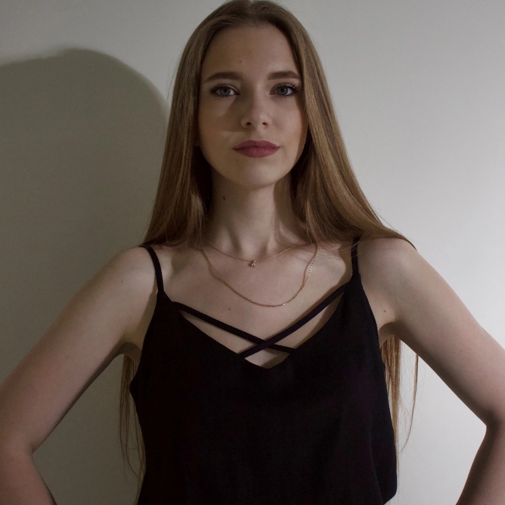 Плющева Виктория