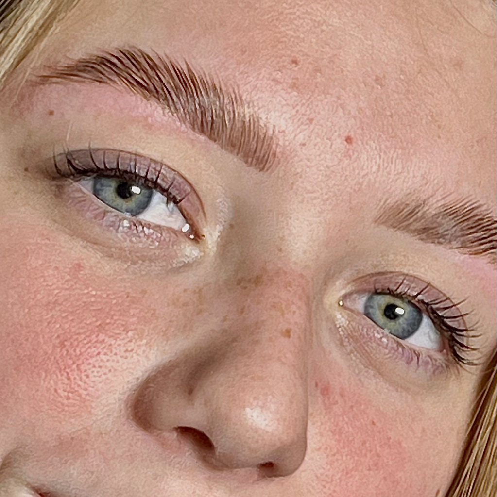 Коррекция +окрашивание + ДУ бровей