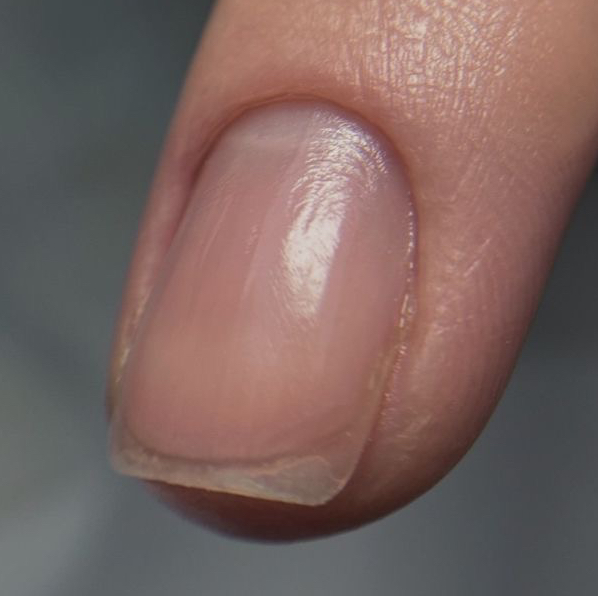 Маникюр без покрытия
мастер Виктория