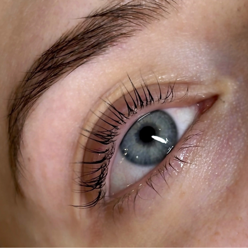 Ламинирование ресниц+окрашивание