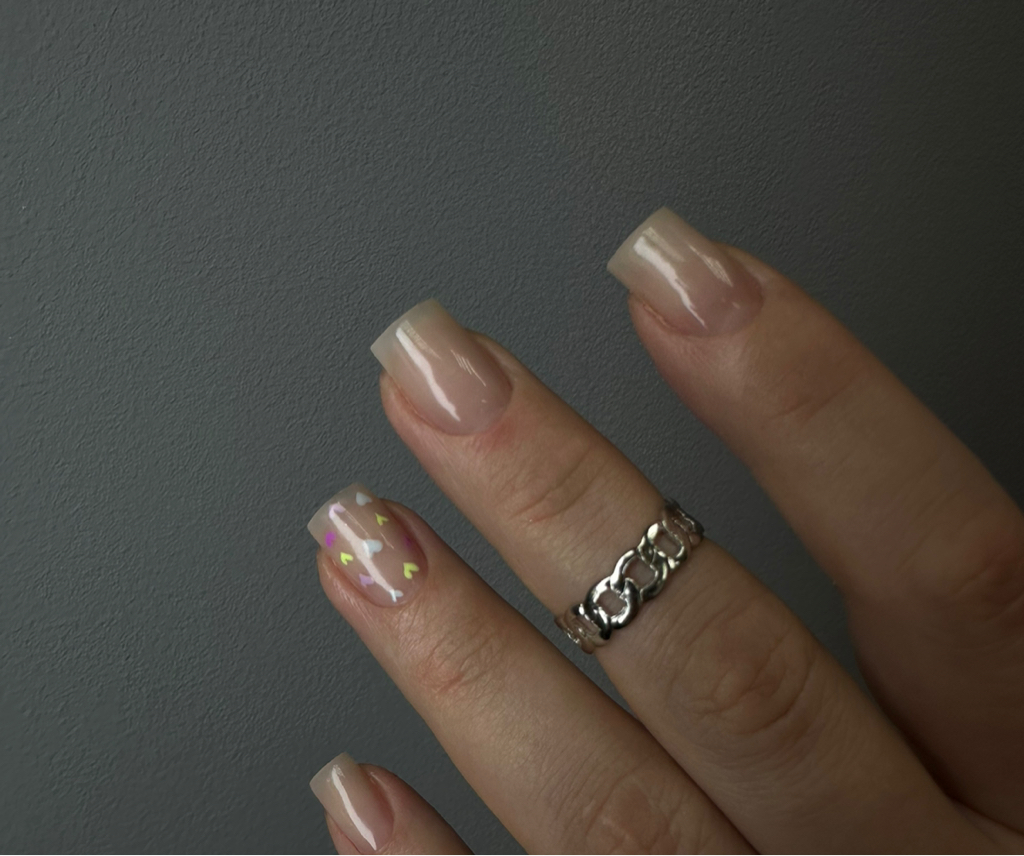 Маникюр +укрепление гелем короткие/средние