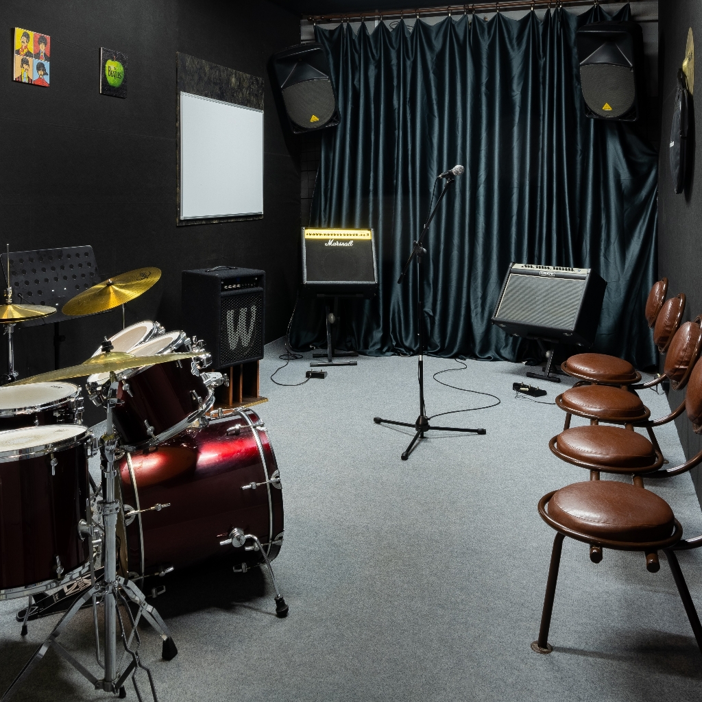 Малый реп зал