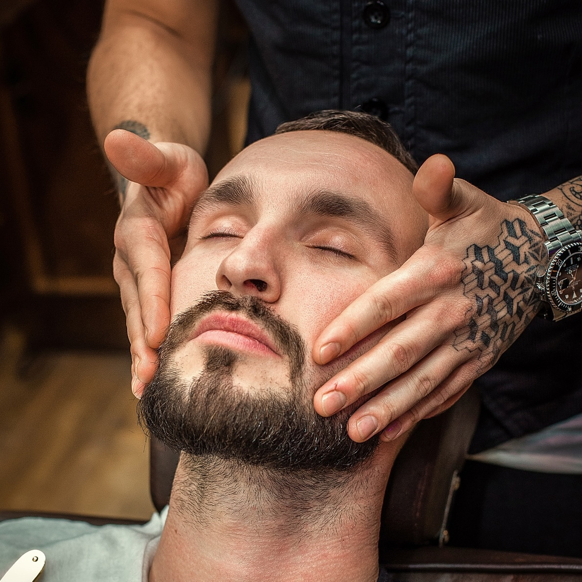 Массаж и уход за кожей лица от Volcano