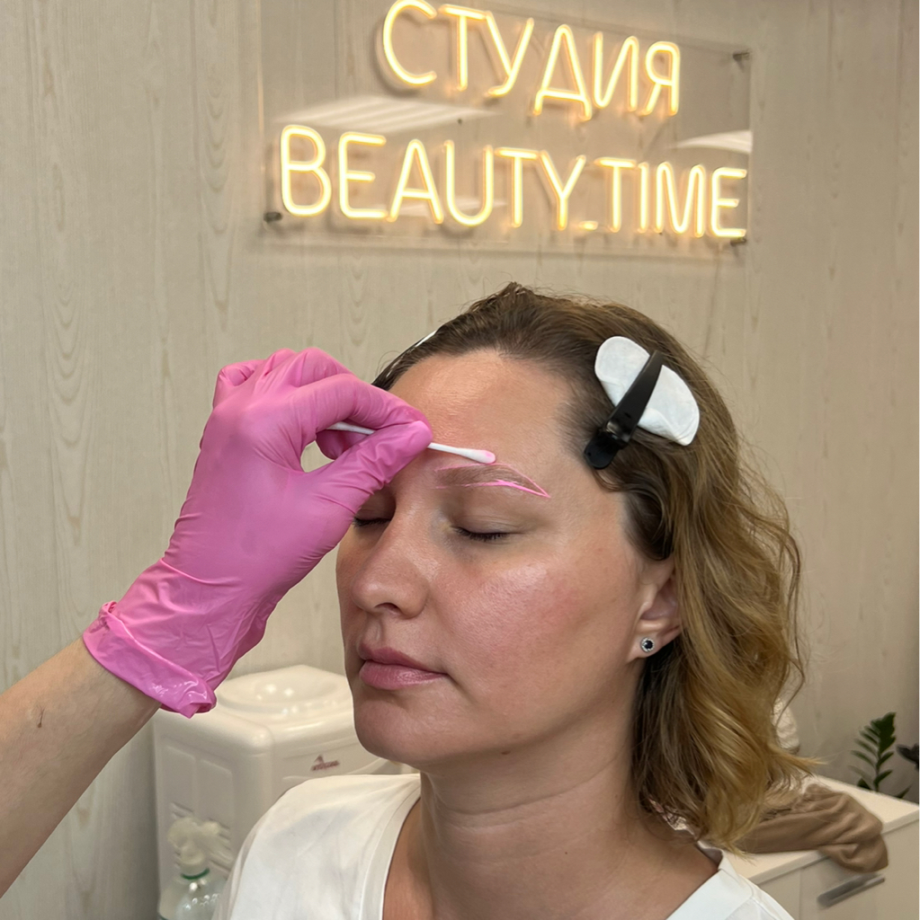 Wow комбо 2: коррекция формы бровей+окрашивание краской+ламинирование бровей+ ламинирование ресниц + 🎁botox