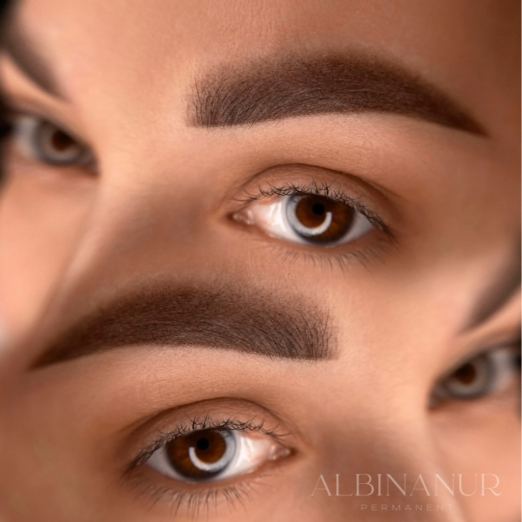 Коррекция бровей (моя работа, в течении 2 месяцев)