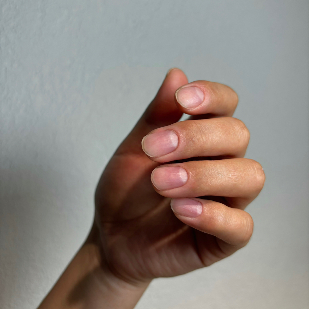 Маникюр без покрытия