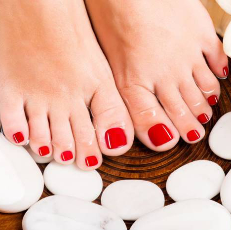 Педикюр (пальцы+стопа) с покрытием лак (не путать с гель-лаком)
