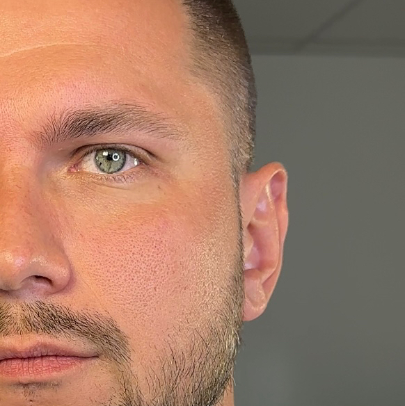 Мужская коррекция бровей