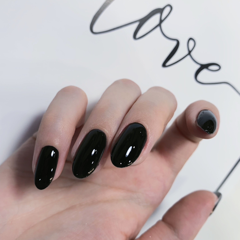 Маникюр с покрытием без дизайна